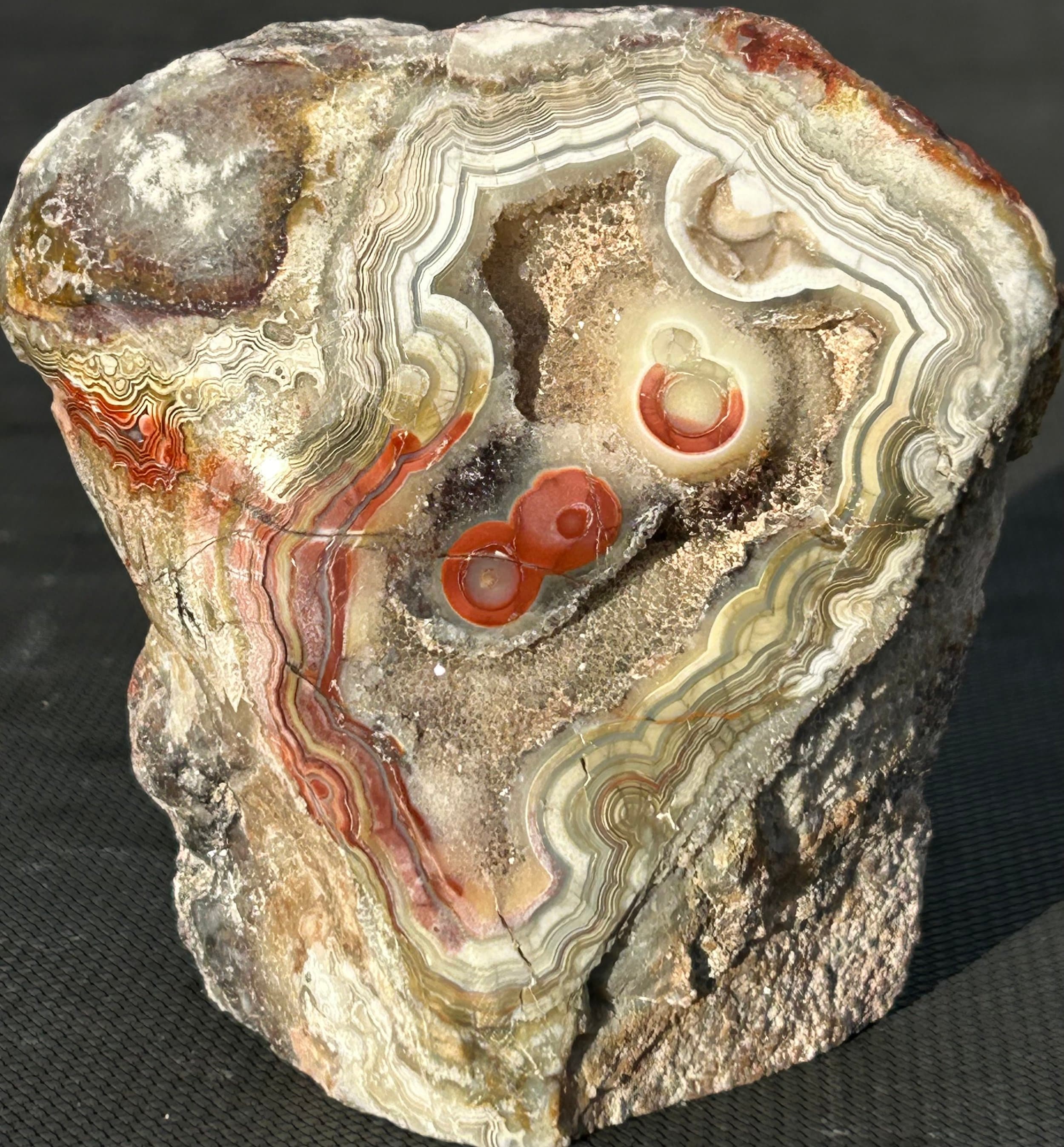 Nice Self Standing Freeform Polished Crazy Banded Lace Agate Druzy Botryoidal Specimen